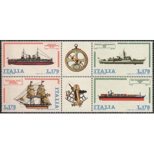 ITALIA - 1978 - Costruzioni navali II serie - 4 v. in blocco con 2 appendici