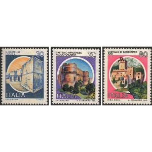 ITALIA - 1981 - Castelli d'Italia 30 L., 70 L. e 80 L. - 3 v.