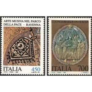 ITALIA - 1990 - Patrimonio artistico e culturale - 2 v.