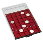LEUCHTTURM - Box MB fumé con vassoio in floccato bordeaux a 35 caselle quadrate da 35 mm