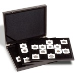 LEUCHTTURM - Cofanetto VOLTERRA in legno con 3 ripiani a 20 caselle quadrate da 50 mm con tacca - Nero