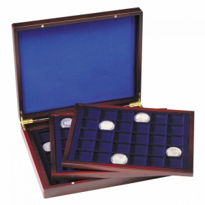 LEUCHTTURM - Cofanetto VOLTERRA in legno con 3 ripiani a 30 caselle quadrate da 39 mm - Mogano