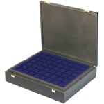 LINDNER - Cofanetto CARUS 4 in legno con 4 ripiani blu assortiti per 127 monete - Noce scuro