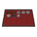 LINDNER - Cofanetto CARUS 4 in legno con 4 ripiani bordeaux a 20 caselle quadrate da 47 mm - Noce scuro