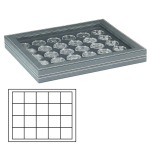 LINDNER - Cofanetto NERA CASSETTA M CON FINESTRA con interno nero a 20 caselle quadrate da 47 mm - Nero