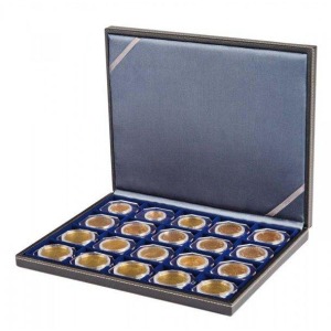 LINDNER - Cofanetto NERA CASSETTA M con interno blu a 20 caselle quadrate da 50 mm con tacca - Nero