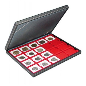 LINDNER - Cofanetto NERA CASSETTA M con interno rosso a 20 caselle quadrate da 50 mm con tacca - Nero