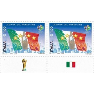 ITALIA - 2006 - Italia campione del mondo di calcio 2006 - 2 v. in coppia con 2 bandelle differenti