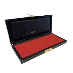 Astuccio MULTIFORM SET con ripiano rosso in flexform ad impronta Abafil