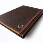 Libro astuccio piccolo con vassoio in velluto rosso 1