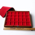 Libro astuccio piccolo con vassoio in velluto rosso 4