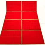 Vassoio per monete in legno e velluto rosso VAG 1