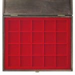 LINDNER - Cofanetto CARUS-1 con interno bordeaux a 20 caselle quadrate da 47 mm - Noce scuro