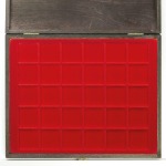 LINDNER - Cofanetto CARUS-1 con interno bordeaux a 30 caselle quadrate da 38 mm - Noce scuro