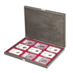 LINDNER - Cofanetto CARUS-1 con interno bordeaux a 9 caselle rettangolari da 63x85 mm per Slabs - Noce scuro